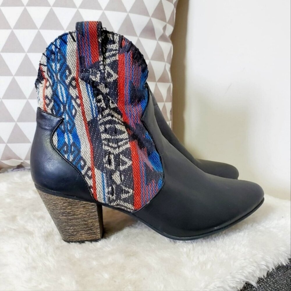 Nordstrom Sheffield Rebels Aztec South Western Boho Canvas Ankle Booties 8